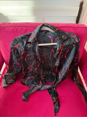 Navy Blue tie top with red and gold chain print S